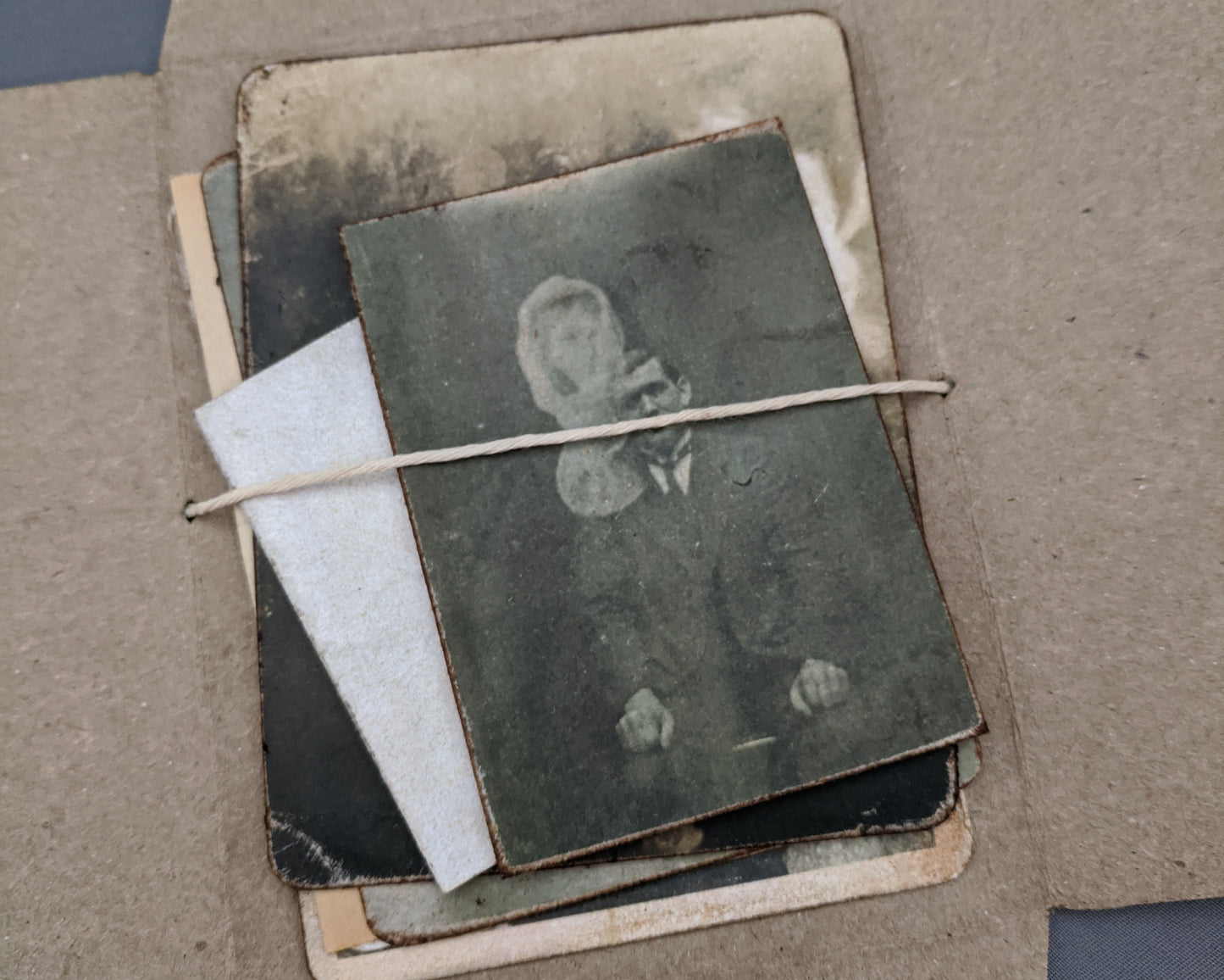 Spirit Photography (III) - Collection of Ghost Photos