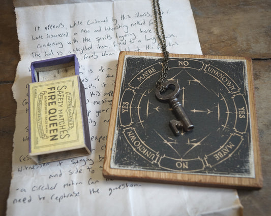 Spirit Key Pendulum With Wooden Board