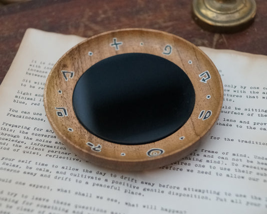 Circular Scrying Device - The Dark Lens - Curved